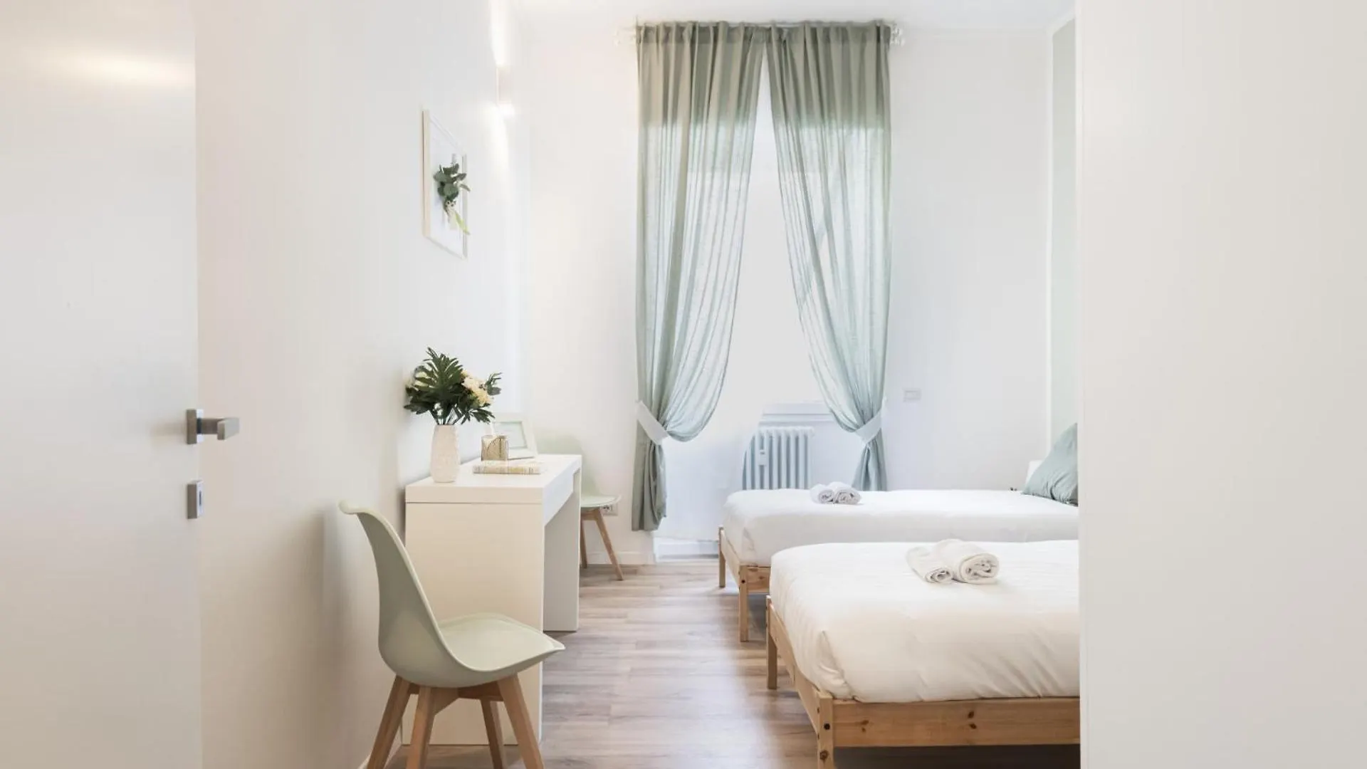 Easylife - Golden Suite Milan 0*,  Italy