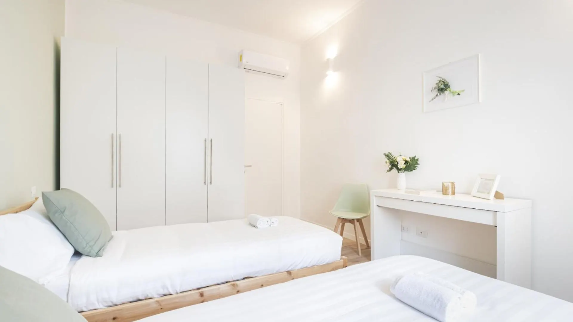 Apartment Easylife - Golden Suite Milan Italy